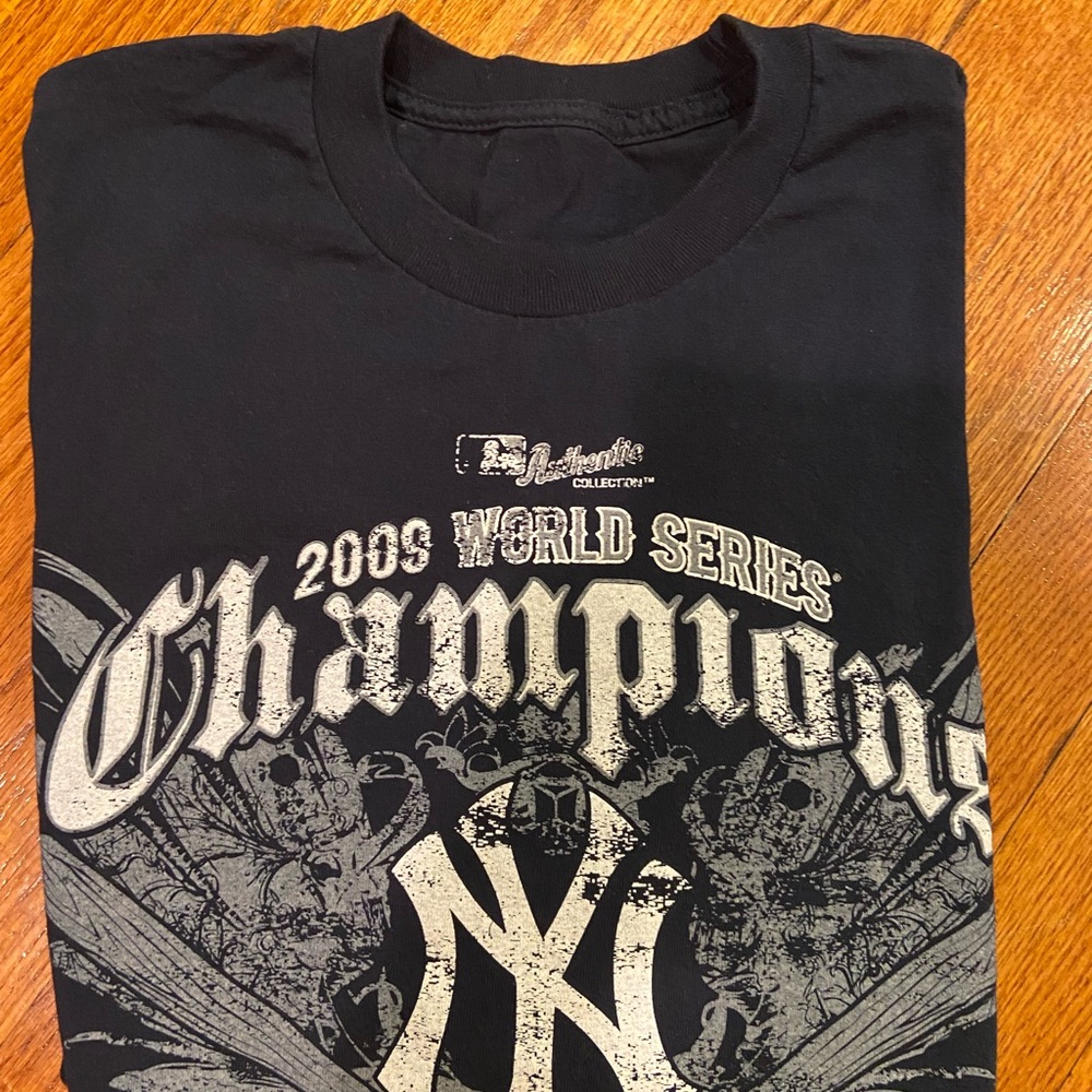 Long Sleeve Mens Navy T shirt no tag, no brand